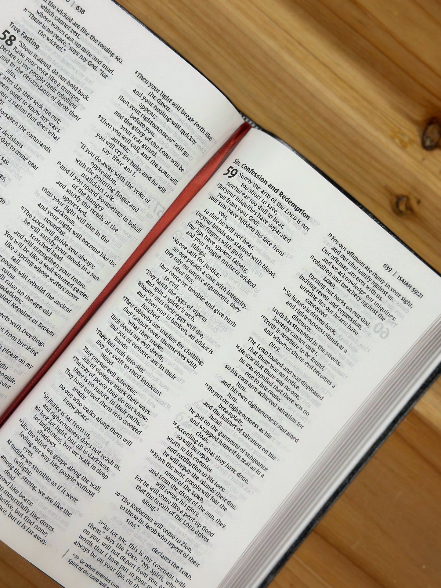 NIV Thinline Bible Black